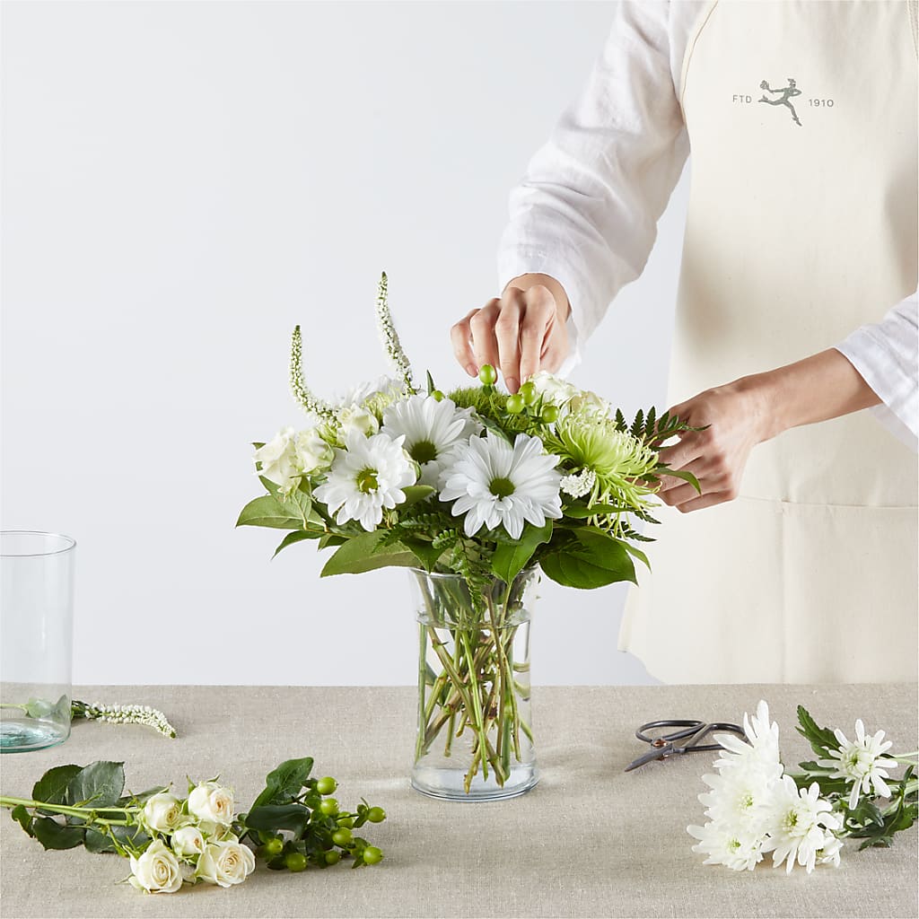 Irish Garden - A Florist Original –  Magnolia Floral Design, Santa Ana CA